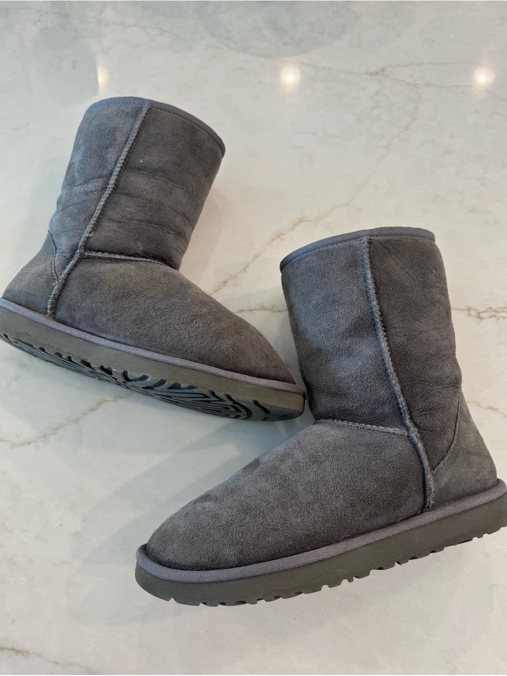 Classic Short Ugg Boots - Grey